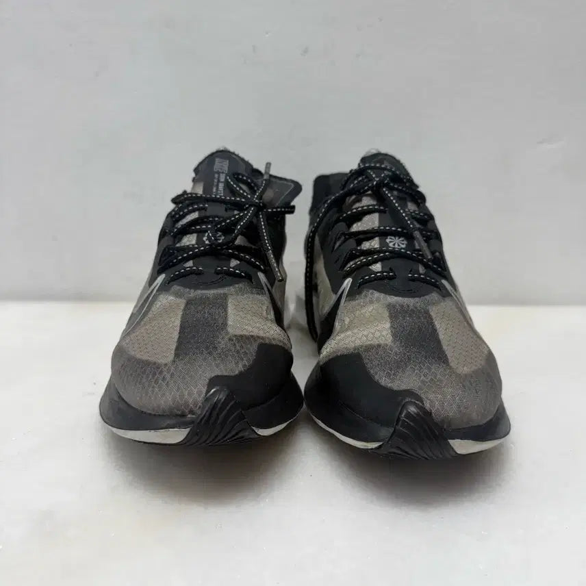 [BUNJANG] Nike Air Zoom Gravity Running Shoes / (250)나이키 운동화 에어 줌 그래비티 런닝화