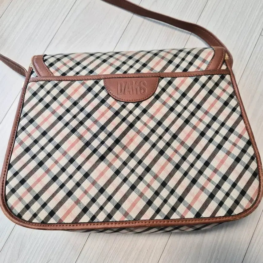 [BUNJANG] DAKS Classic House Check Crossbody Bag / Shoulder Bag / 닥스(DAKS) 클래식 하우스체크 크로스백 / 숄더백