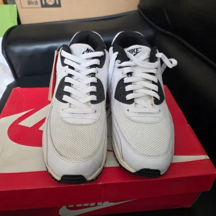 [BUNJANG] Nike Air Max 90 Essential Sneakers / 나이키 에어 맥스 90 에센셜