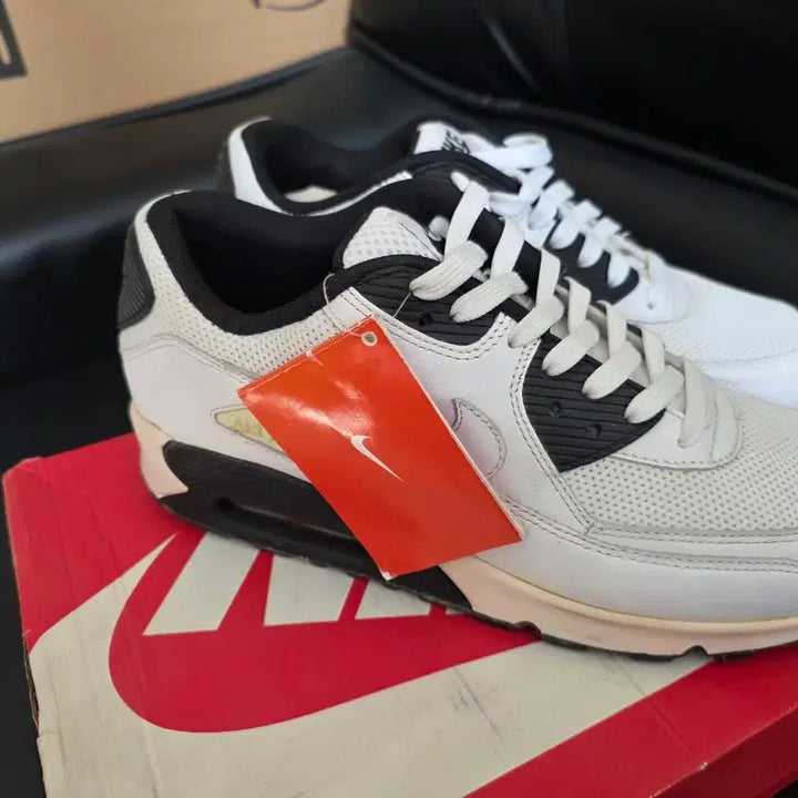 [BUNJANG] Nike Air Max 90 Essential Sneakers / 나이키 에어 맥스 90 에센셜