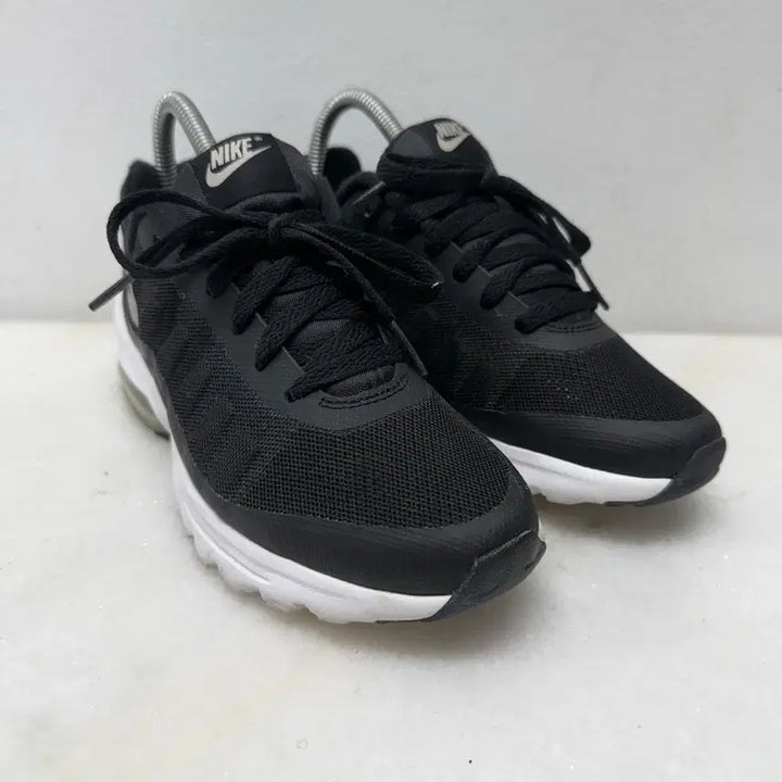 [BUNJANG] Nike Air Max Invigor Running Shoes / (235)나이키 운동화 에어맥스.인비고 러닝화
