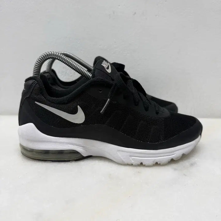 [BUNJANG] Nike Air Max Invigor Running Shoes / (235)나이키 운동화 에어맥스.인비고 러닝화