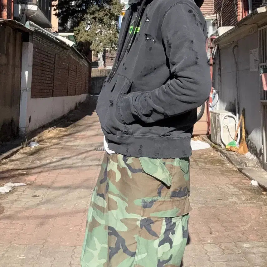 [SOLD OUT] 20ss 오프화이트 디스트레스드 후드티 M
