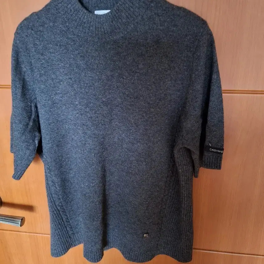 [BUNJANG] Crocodile Cashmere T-shirt (95) / 캐시미어티 반팔 95