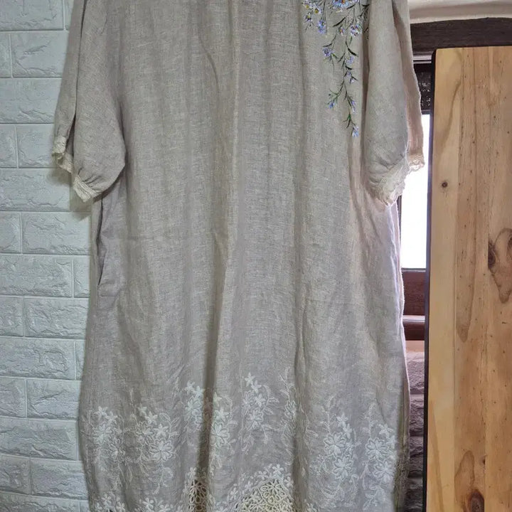 [BUNJANG] Linen Lace Embroidered Long Dress (Sizes 88-99) / 린넨 레이스 자수 원피스(88~99)