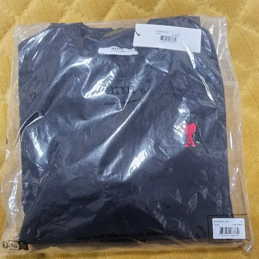 [SOLD OUT] 아미 스몰하트 블랙 맨투맨 S 새상품
