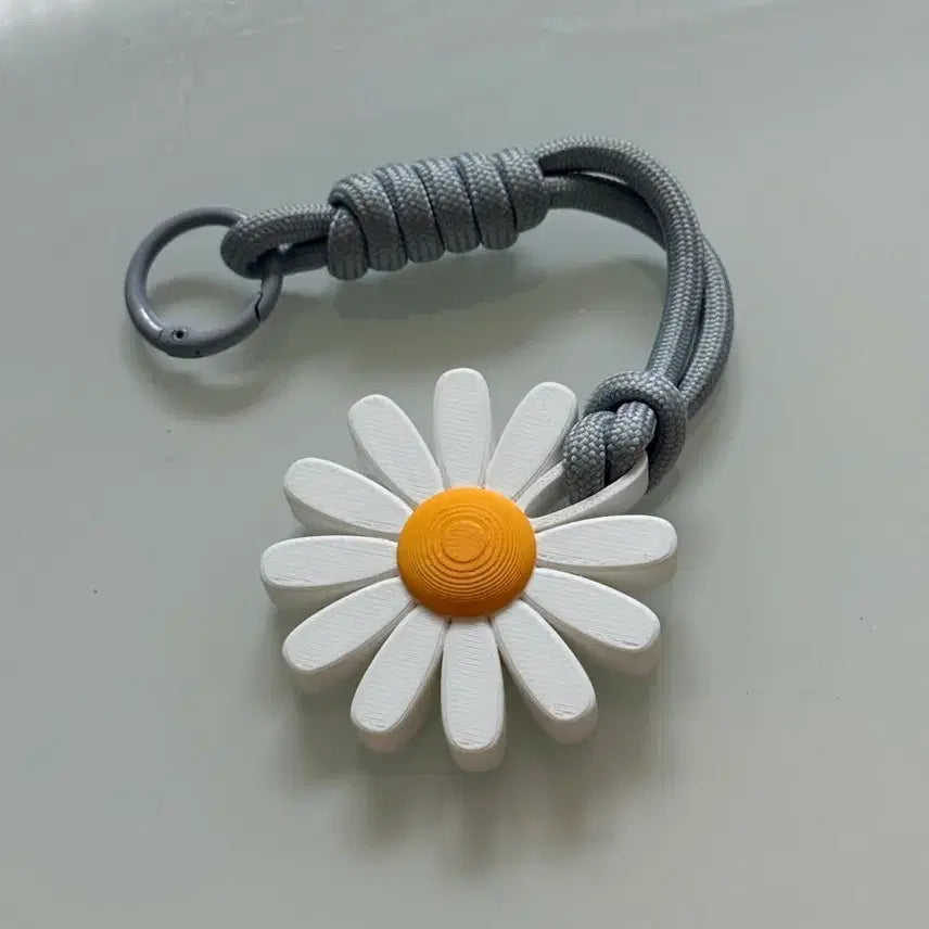 [BUNJANG] G-Dragon Daisy Flower Keyring Bag Charm / 지드래곤 데이지 꽃 키링 가방링