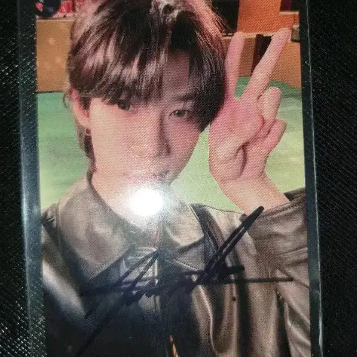 [BUNJANG] n.SSign Robin Funky Like Me Signed Photocard / 엔싸인 로빈 공방 싸인 포카 funky like me 양도