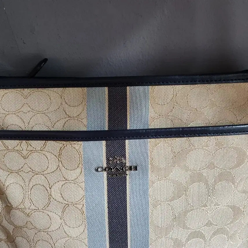 [BUNJANG] Coach Signature Stripe Crossbody Bag / 코치 시그니처 스트라이프 크로스백