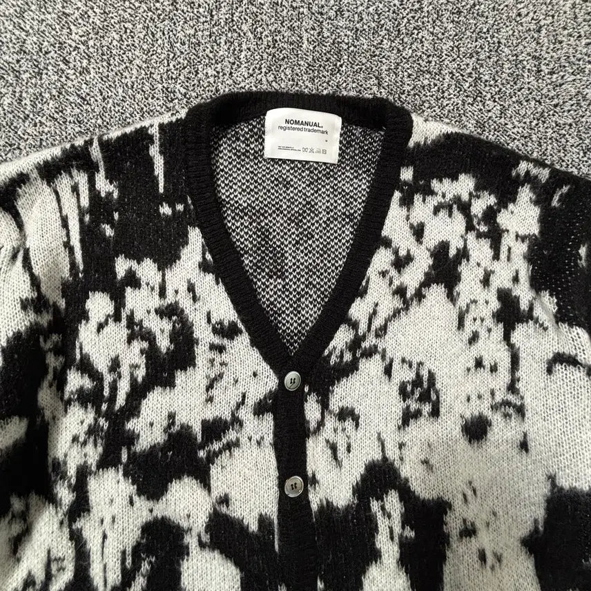 [BUNJANG] No.Manual Do Eun-ho Worn Hairy Cardigan / 빈티지9. 노매뉴얼 PPS 헤어리 가디건 플레이브 도은호 착용