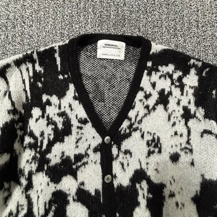 [BUNJANG] No.Manual Do Eun-ho Worn Hairy Cardigan / 빈티지9. 노매뉴얼 PPS 헤어리 가디건 플레이브 도은호 착용