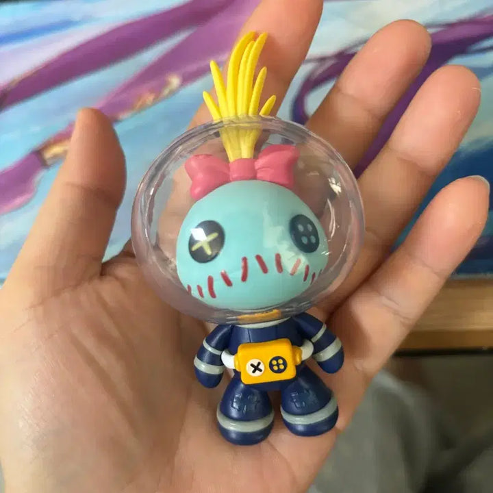 [BUNJANG] Lilo &amp; Stitch Scrump Figure / [릴로 앤 스티치] Worlds beyond 스크럼프 피규어