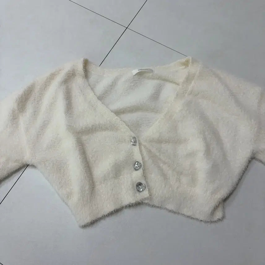 [SOLD OUT] 피움 하트 비쥬 가디건 캐미솔 셋업 스나계 pium 니트