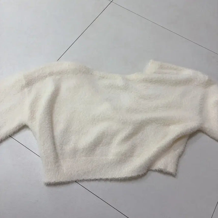 [SOLD OUT] 피움 하트 비쥬 가디건 캐미솔 셋업 스나계 pium 니트
