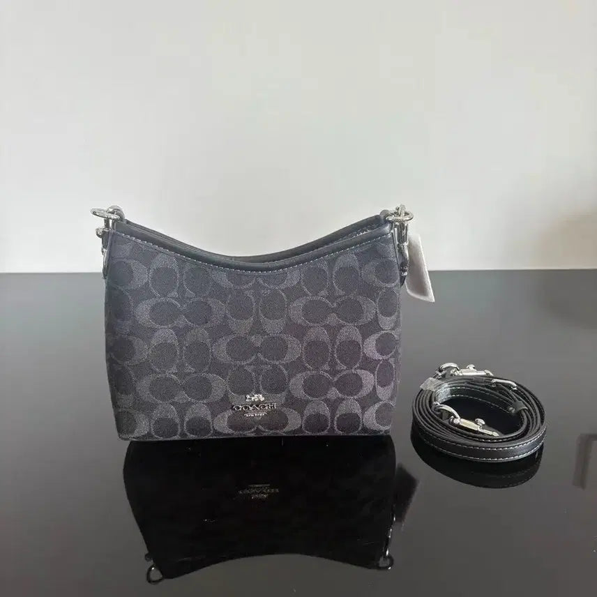 [BUNJANG] Coach Laurel Hobo Bag Small / 코치 로렐 호보백 스몰 숄더 크로스