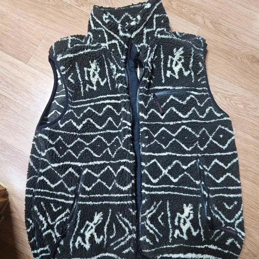 [BUNJANG] thisisneverthat Gramicci Fleece Vest Brown / 디스이즈네버댓 x 그라미치 플리스 베스트 브라운 조끼 후리스