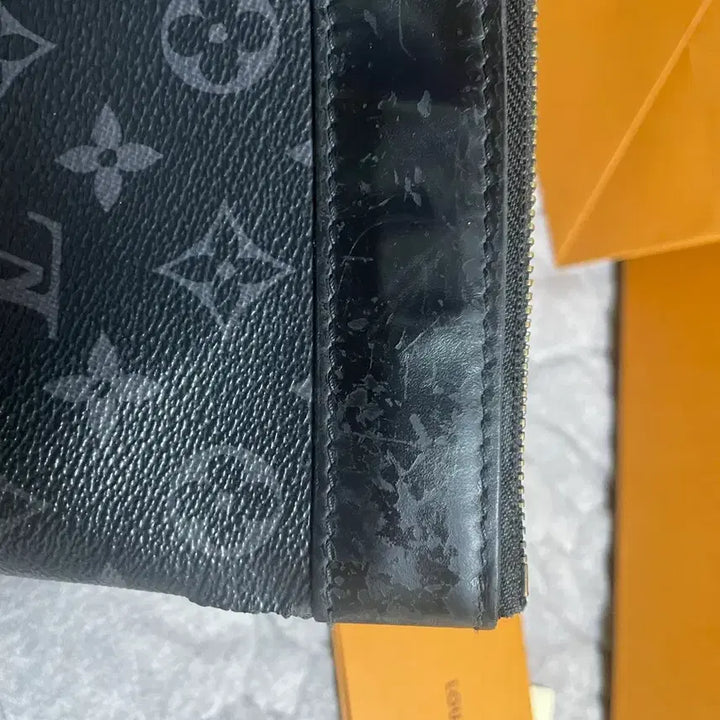[SOLD OUT] 루이비통 이클립스 클러치백 블랙 풀구성