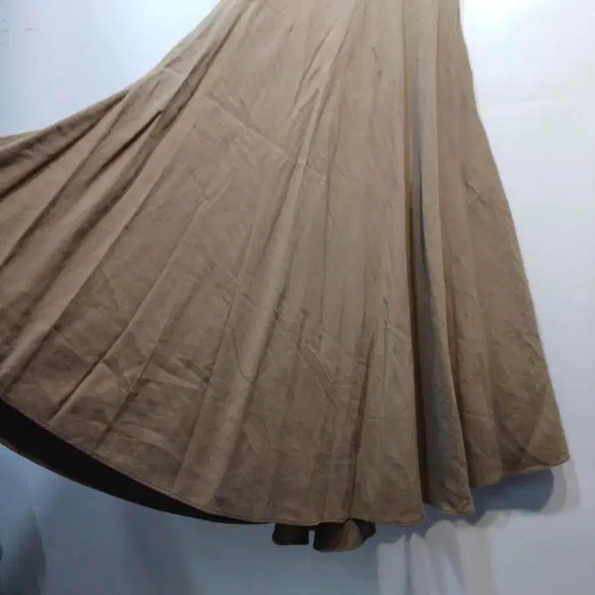[BUNJANG] Beige Long Skirt - Size 26 / 베이지 롱 스커트26시이즈봄가을 63070