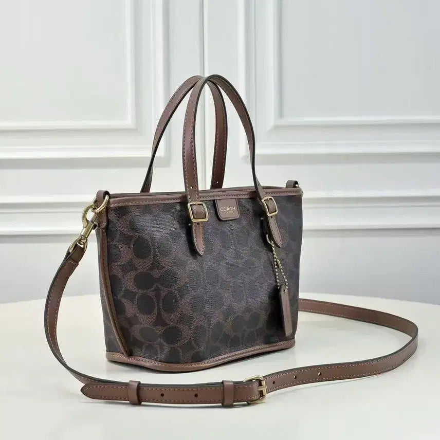 [BUNJANG] Coach Taxi Note 21 Small Tote Bag / 코치 택시 노트21 스몰 토트 장바구니 쇼퍼백