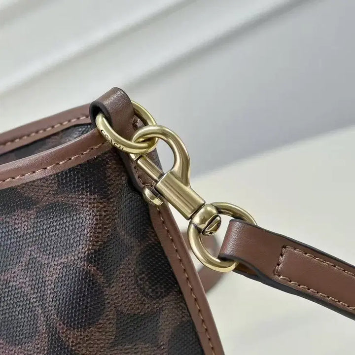[BUNJANG] Coach Taxi Note 21 Small Tote Bag / 코치 택시 노트21 스몰 토트 장바구니 쇼퍼백