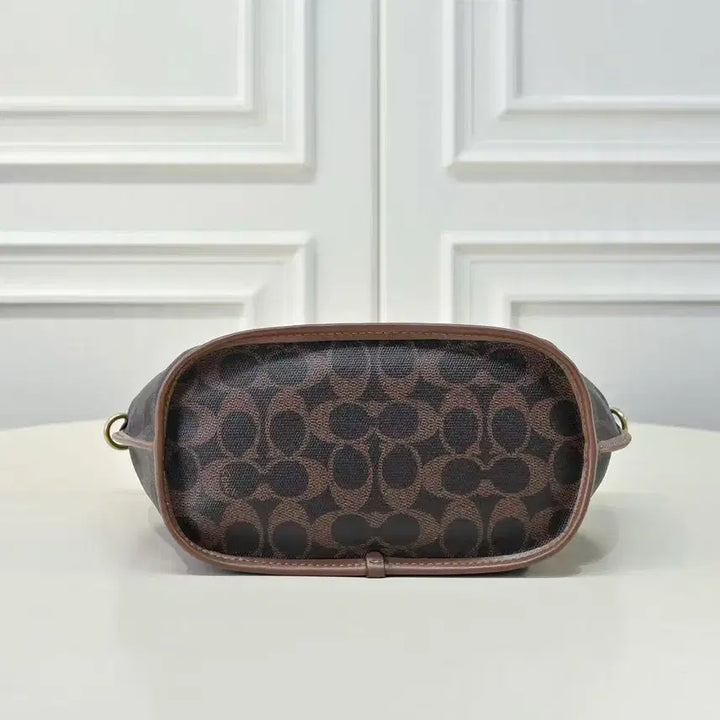 [BUNJANG] Coach Taxi Note 21 Small Tote Bag / 코치 택시 노트21 스몰 토트 장바구니 쇼퍼백
