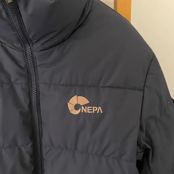[BUNJANG] Nepa Reversible Goose Down Padded Jacket (Size 85) / 네파 리버시블 구스패딩(사이즈85)