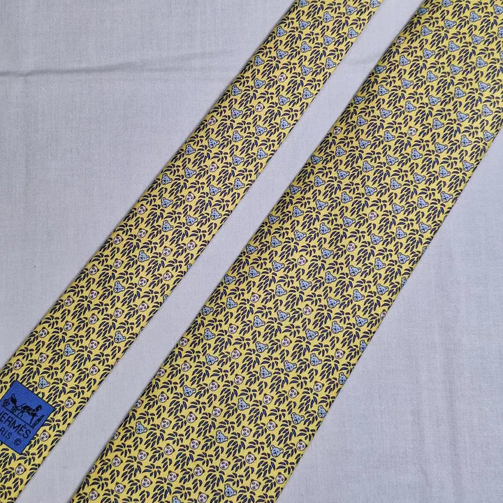 [BUNJANG] Hermès Yellow Bamboo Leaf Panda Face Silk Tie / 에르메스 옐로우 대나무잎 팬더얼굴 올오버 실크 넥타이