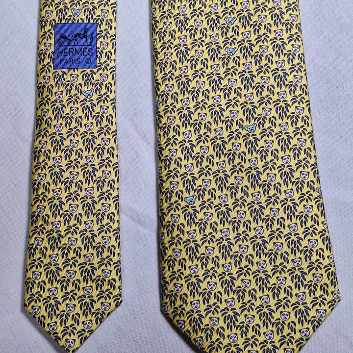 [BUNJANG] Hermès Yellow Bamboo Leaf Panda Face Silk Tie / 에르메스 옐로우 대나무잎 팬더얼굴 올오버 실크 넥타이