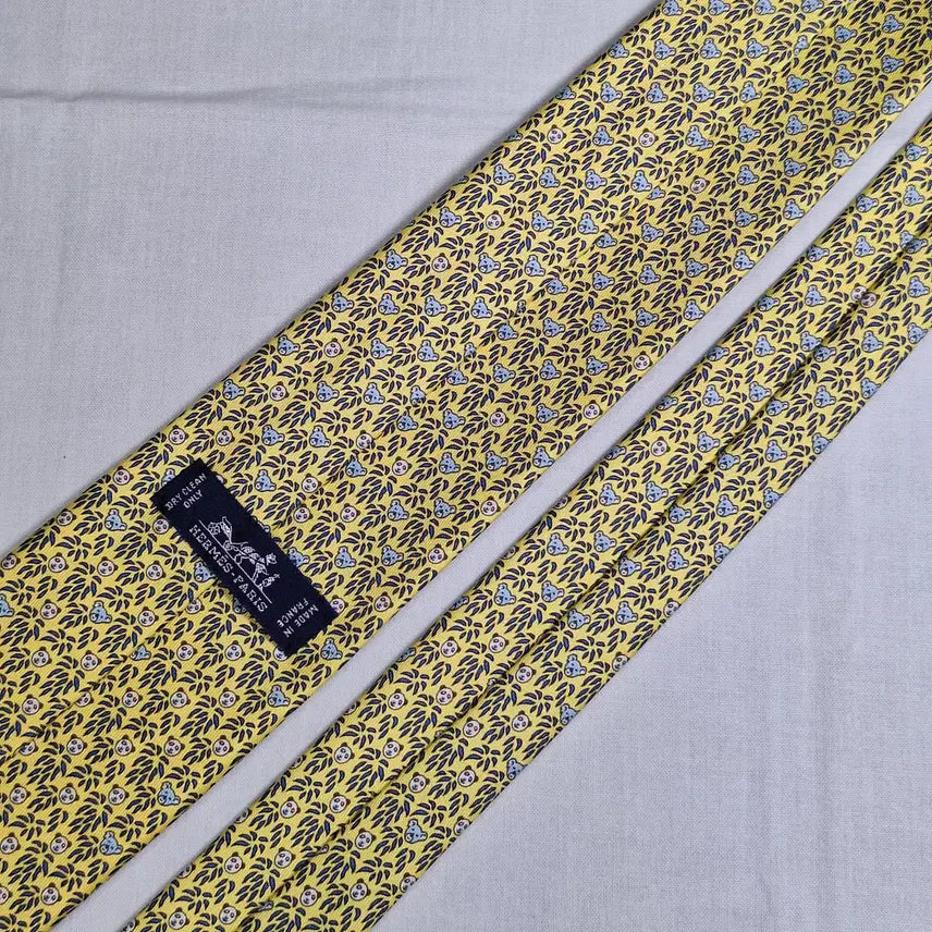 [BUNJANG] Hermès Yellow Bamboo Leaf Panda Face Silk Tie / 에르메스 옐로우 대나무잎 팬더얼굴 올오버 실크 넥타이