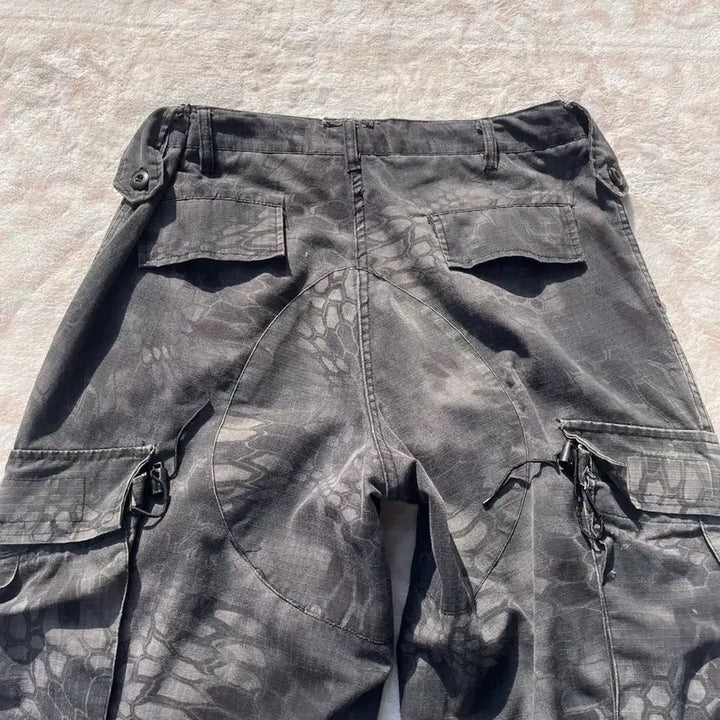 [BUNJANG] Black Tactical Camo Cargo Pants / 블랙 택티컬 카모 카고팬츠