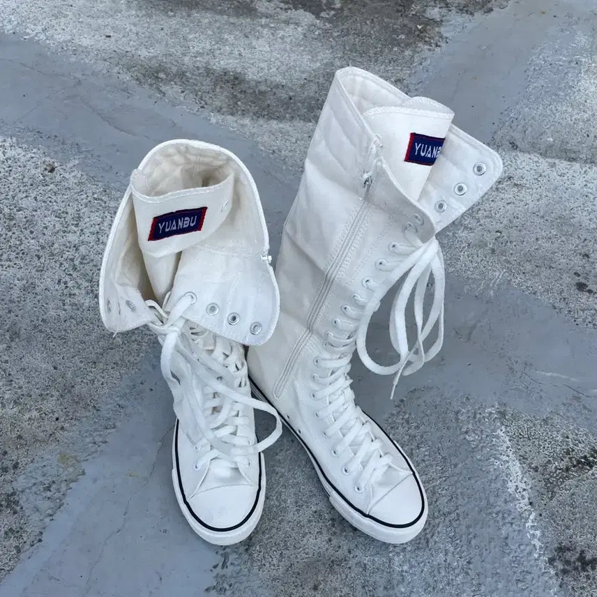 [SOLD OUT] 빈티지 화이트 롱 레이스업 스니커즈
