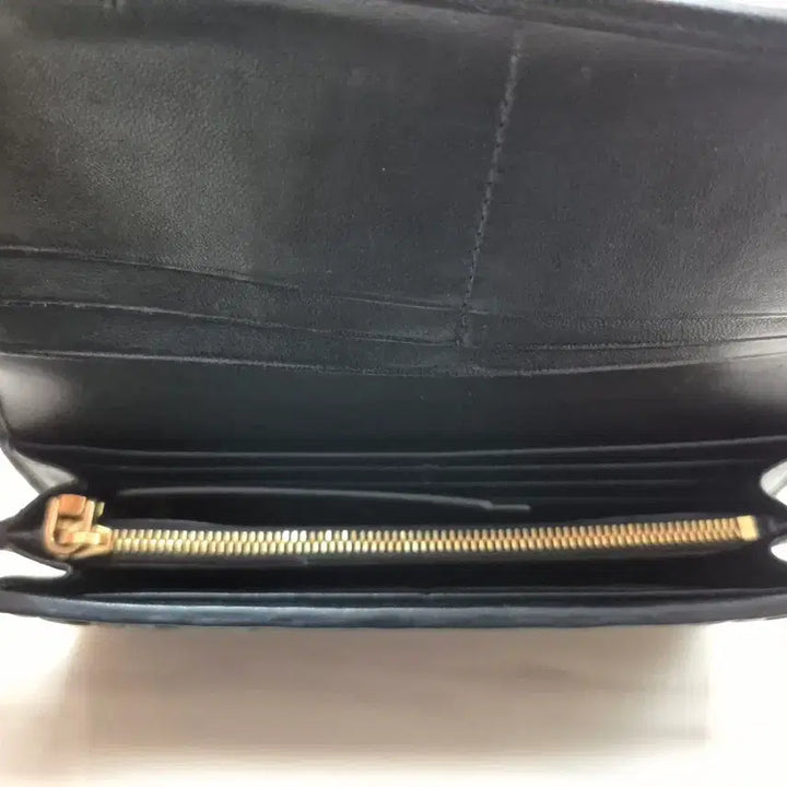 [BUNJANG] Miu Miu Matelassé Long Wallet / 미우미우 마테라쎄 장지갑