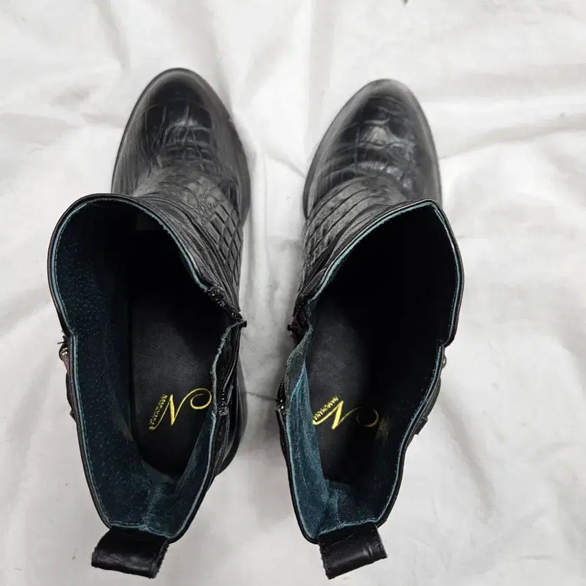 [BUNJANG] Namu Hana Crocodile Embossed Ankle Boots / 나무하나 앵클부츠 245