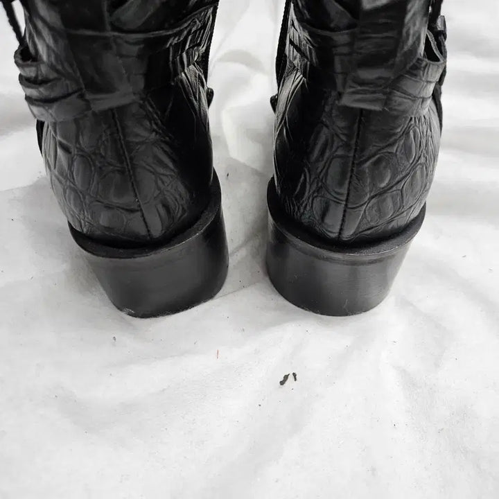 [BUNJANG] Namu Hana Crocodile Embossed Ankle Boots / 나무하나 앵클부츠 245