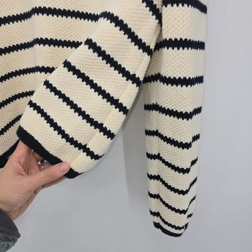 [BUNJANG] WHO.A.U Stripe Cardigan / WHO.A.U 스트라이프 가디건 A30037