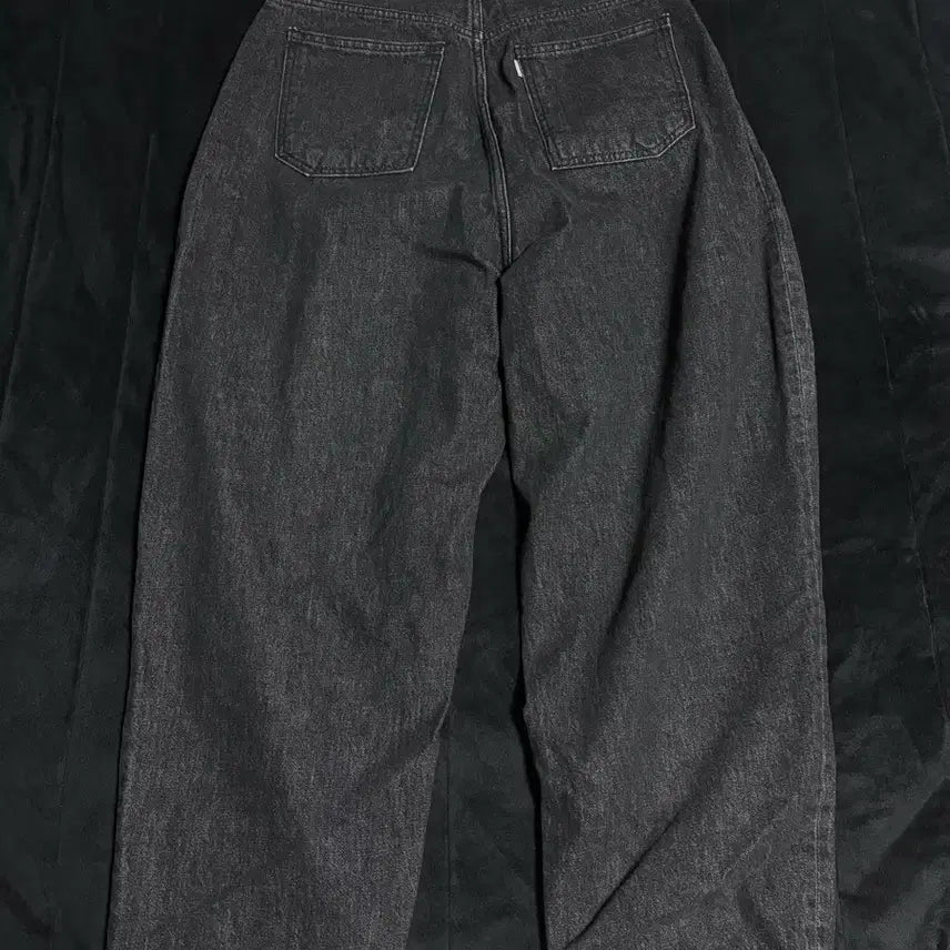[BUNJANG] Youth Two-Tuck Layered Denim Pants Black / 유스 투턱 레이어드 데님 팬츠 블랙
