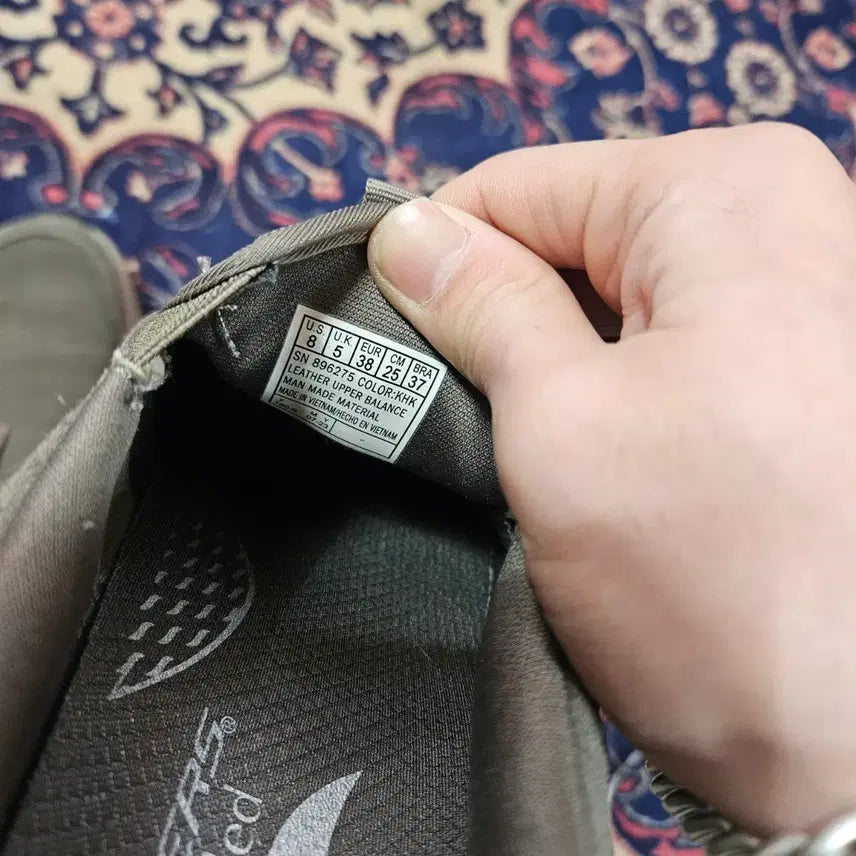 [BUNJANG] Skechers Go Walk Arch Fit Slip-On Sneakers / 스케쳐스 고워크 아치핏 슬립온