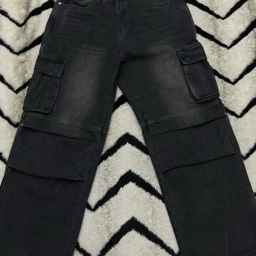 [BUNJANG] Trillion Parachute Wide Cargo Denim Pants Black / [L]트릴리온 파라슈트 와이드 카고 데님팬츠/흑청