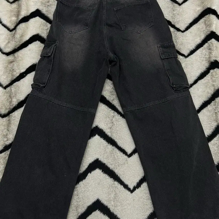 [BUNJANG] Trillion Parachute Wide Cargo Denim Pants Black / [L]트릴리온 파라슈트 와이드 카고 데님팬츠/흑청