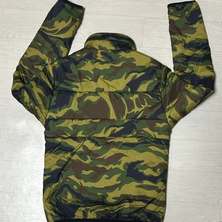 [BUNJANG] Onitsuka Tiger Camo Vintage Lightweight Padded Jacket / 오니츠카타이거 패딩 집업 카모 빈티지 경량패딩