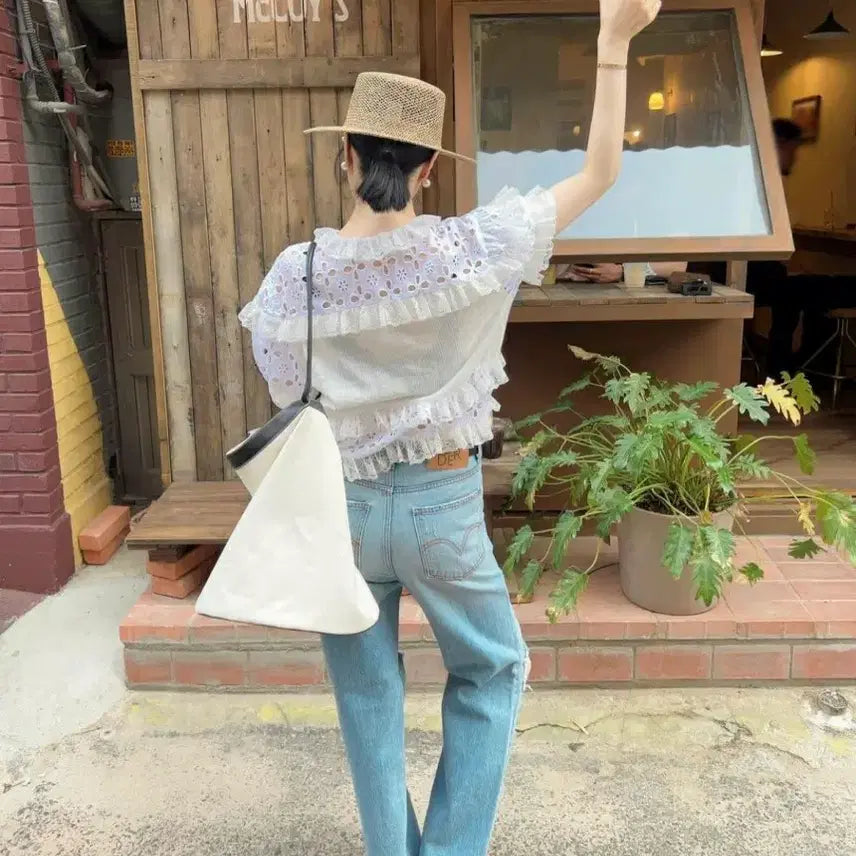[BUNJANG] Helder Punching Blouse (Ivory) / 헬더 펀칭 블라우스  (아이보리)