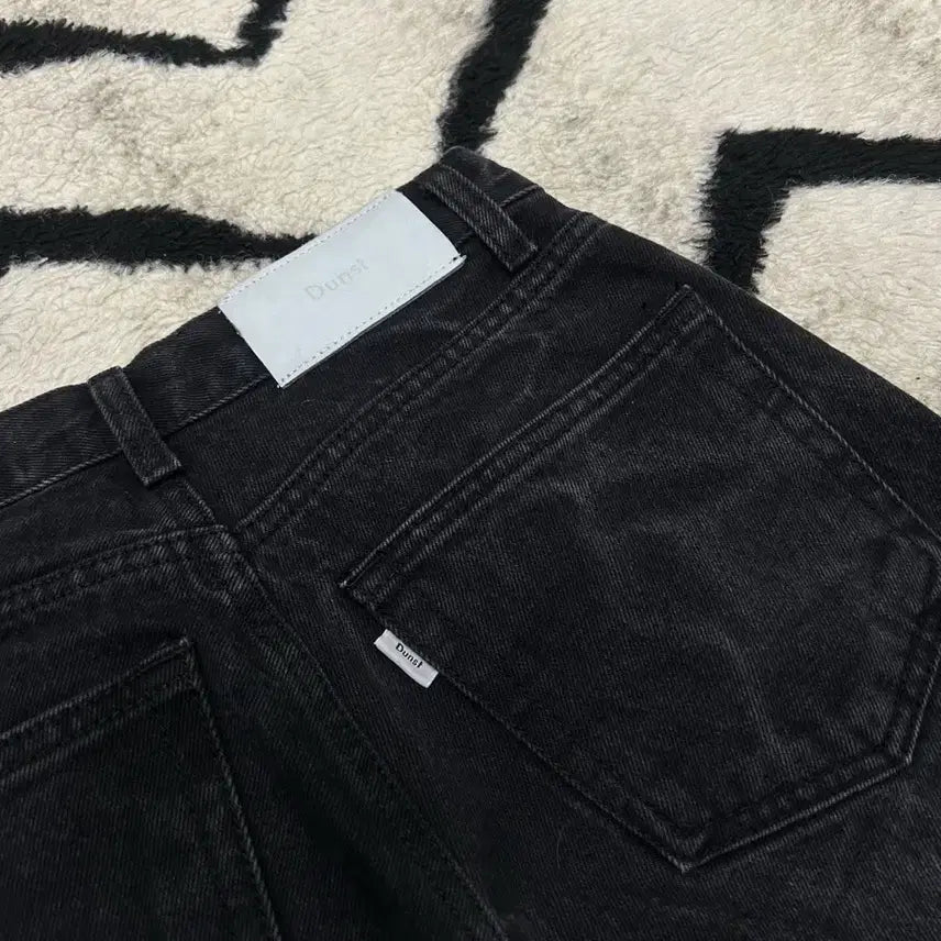 [BUNJANG] Dunst Semi Bootcut Washed Black Jeans / [S]던스트 세미 부츠컷/워시드블랙