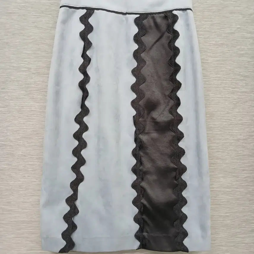 [BUNJANG] Missha Suede H Skirt / 3941 미샤 스웨이드 H 스커트 24