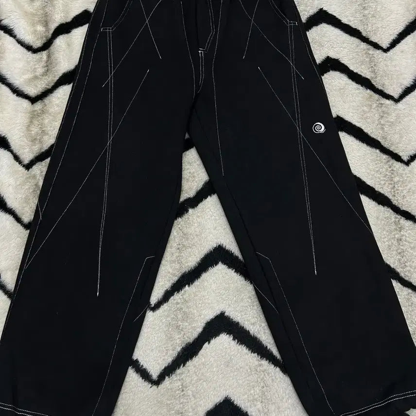 [BUNJANG] S Stitch Training Pants Black Brushed / [S]트래블 스티치 트레이닝 팬츠/블랙/기모