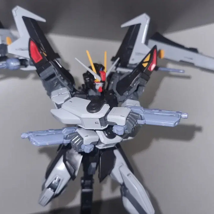 [SOLD OUT] MG 스트라이크 느와르+사제데칼(새상품) 가조립 상품 팝니다