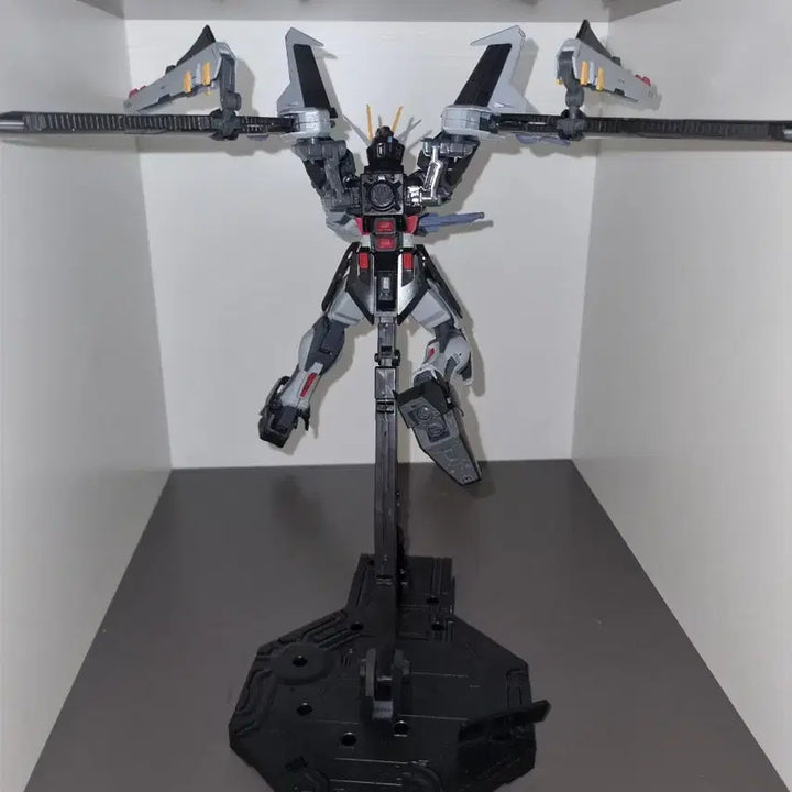 [SOLD OUT] MG 스트라이크 느와르+사제데칼(새상품) 가조립 상품 팝니다