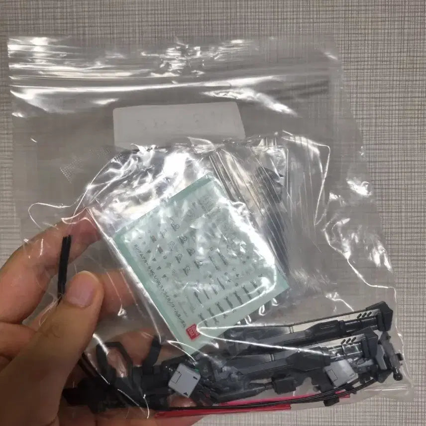 [SOLD OUT] MG 스트라이크 느와르+사제데칼(새상품) 가조립 상품 팝니다
