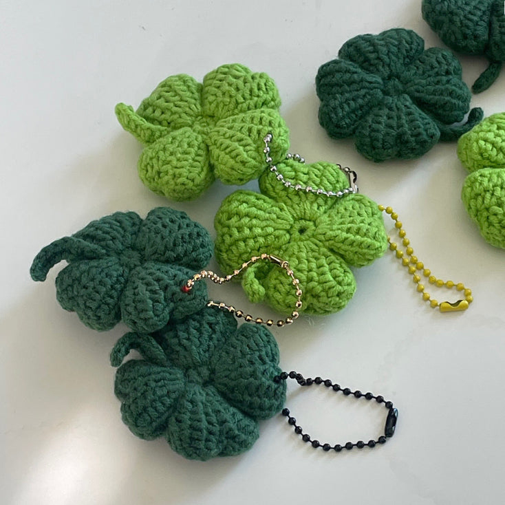 [BUNJANG] Chubby Crochet Four-Leaf Clover Keychain / 도톰 뜨개 네잎클로버 키링