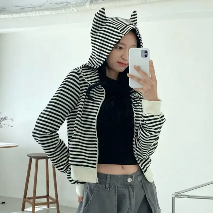 [BUNJANG] KAI:VE Devil Horn Hoodie Zip-up / 악마뿔 카이브 후드집업