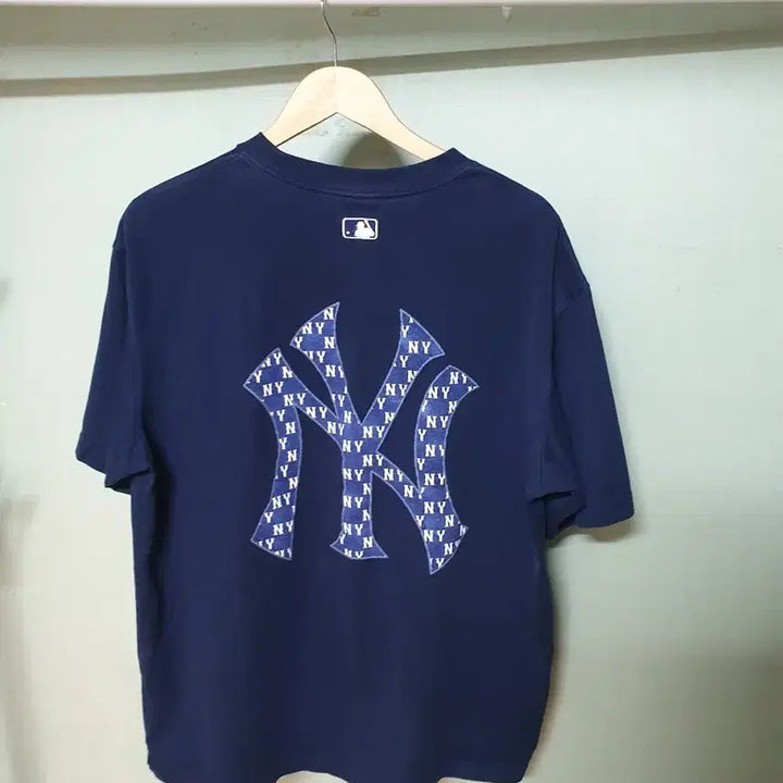 [SOLD OUT] MLB 반팔 티셔츠 110
